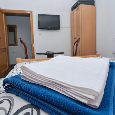 Apartment Bistrik Medresa *