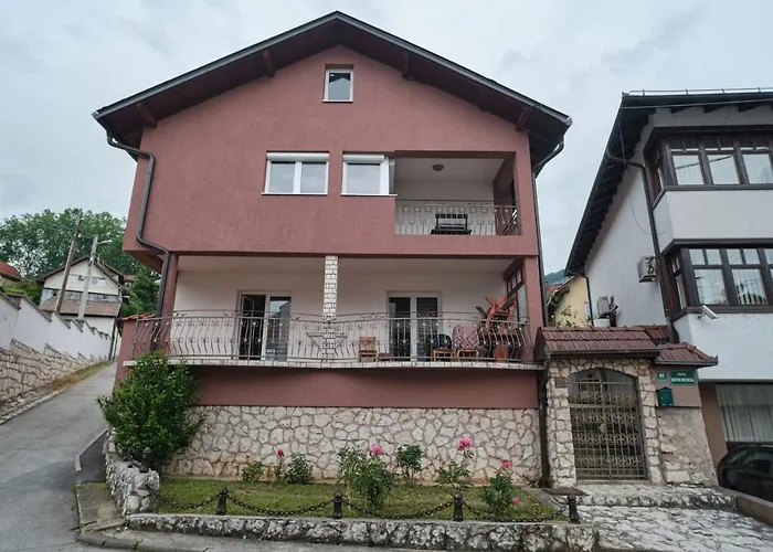 شقة Bistrik Medresa - Free Parking