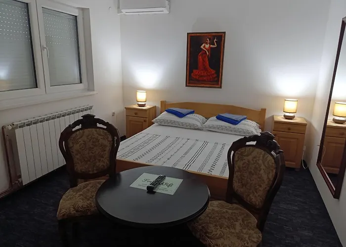 Bistrik Medresa - Free Parking شقة