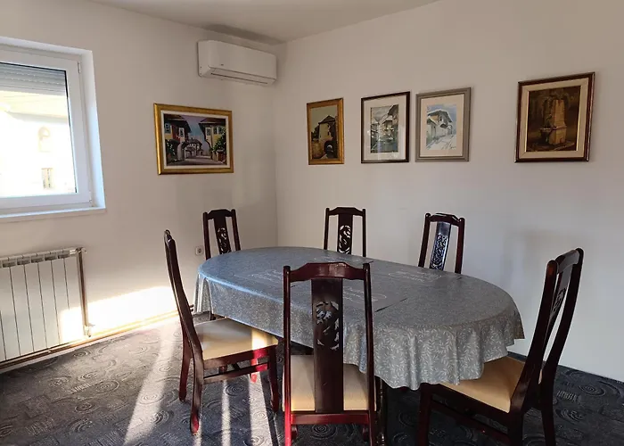 شقة Bistrik Medresa - Free Parking